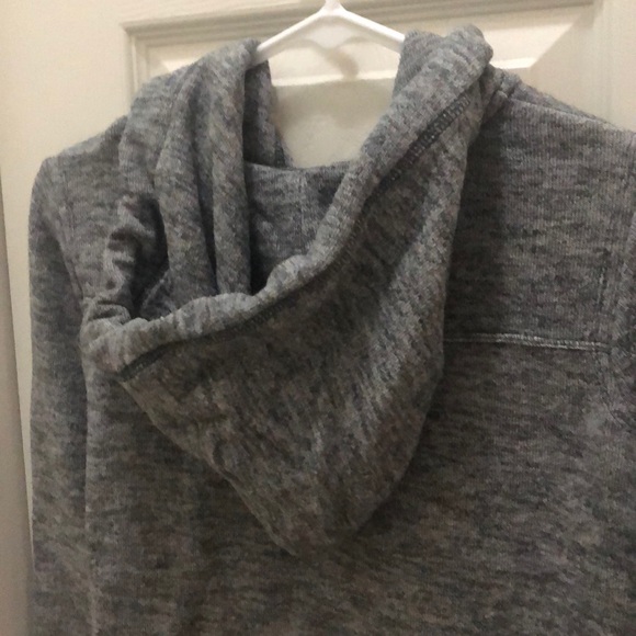 Aerie Sweater/Hoodie - Picture 8 of 8